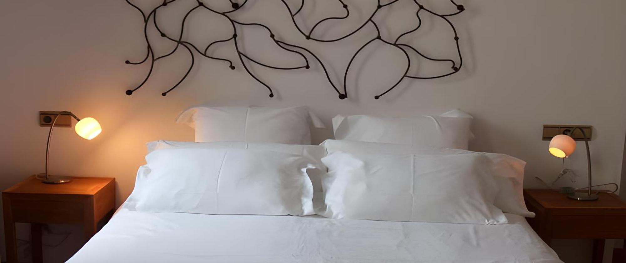 Hotel Rural Quercus Tierra Garganta De Los Montes Екстер'єр фото