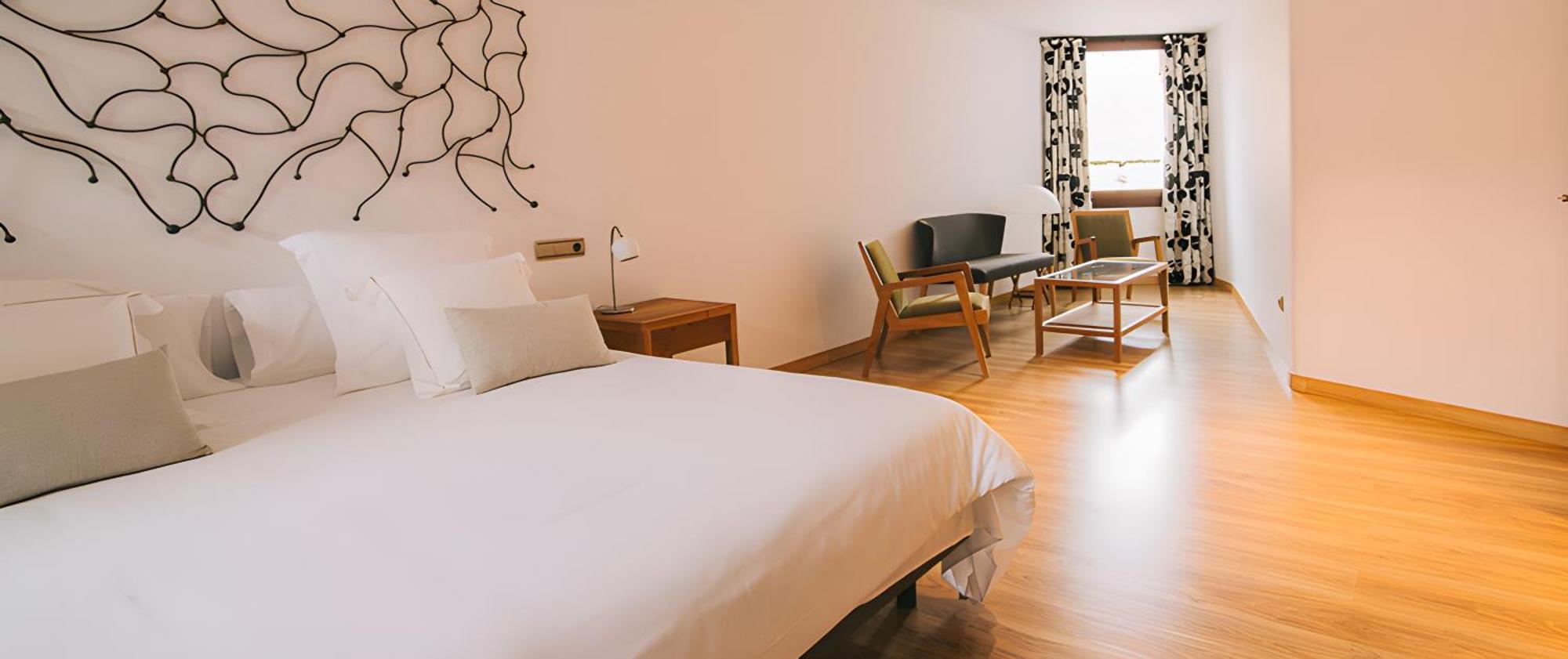 Hotel Rural Quercus Tierra Garganta De Los Montes Екстер'єр фото