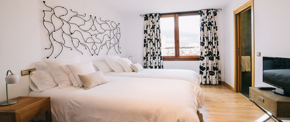 Hotel Rural Quercus Tierra Garganta De Los Montes Екстер'єр фото